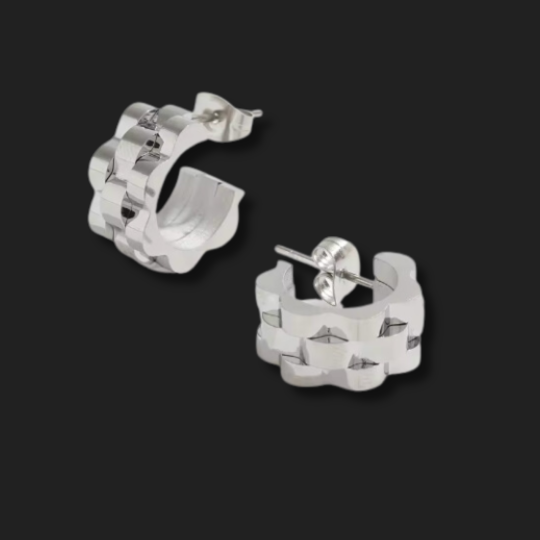 Jewel Box: The Socialite