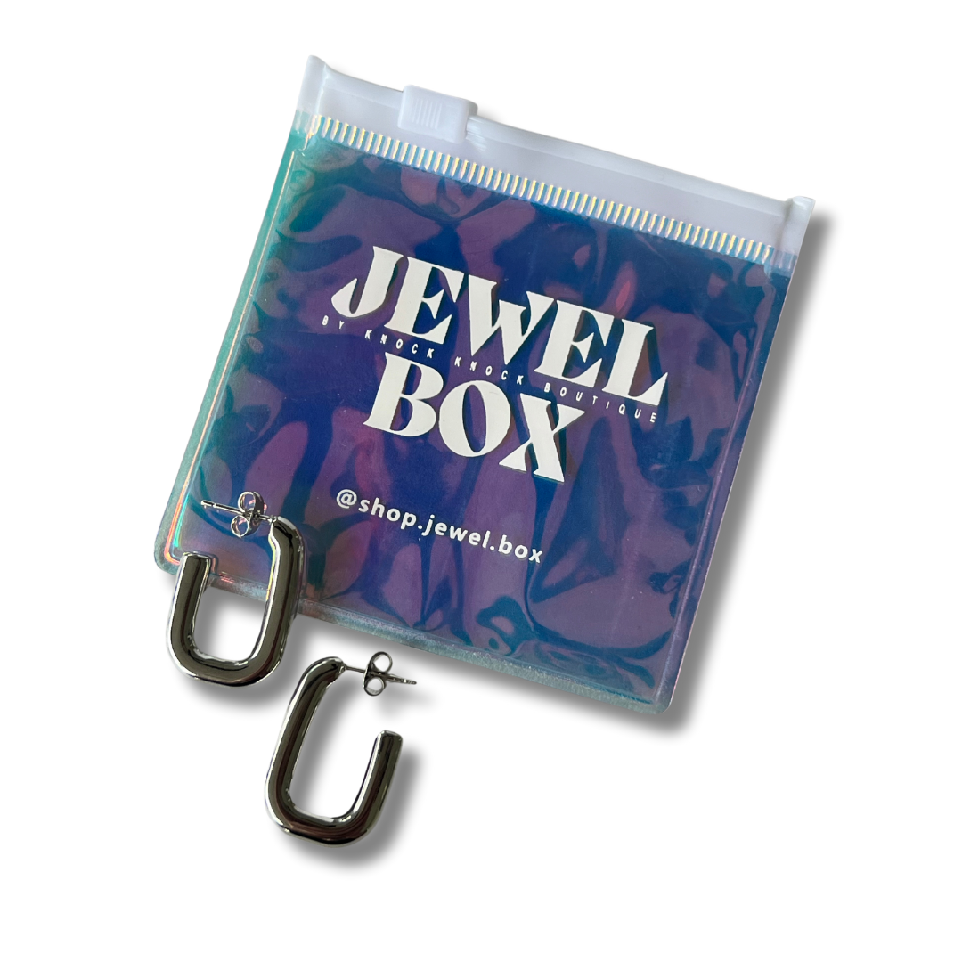 Jewel Box: The Socialite