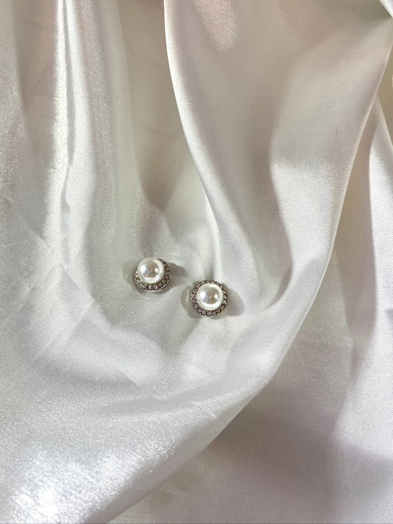 Small Crystal Circles with Pearls