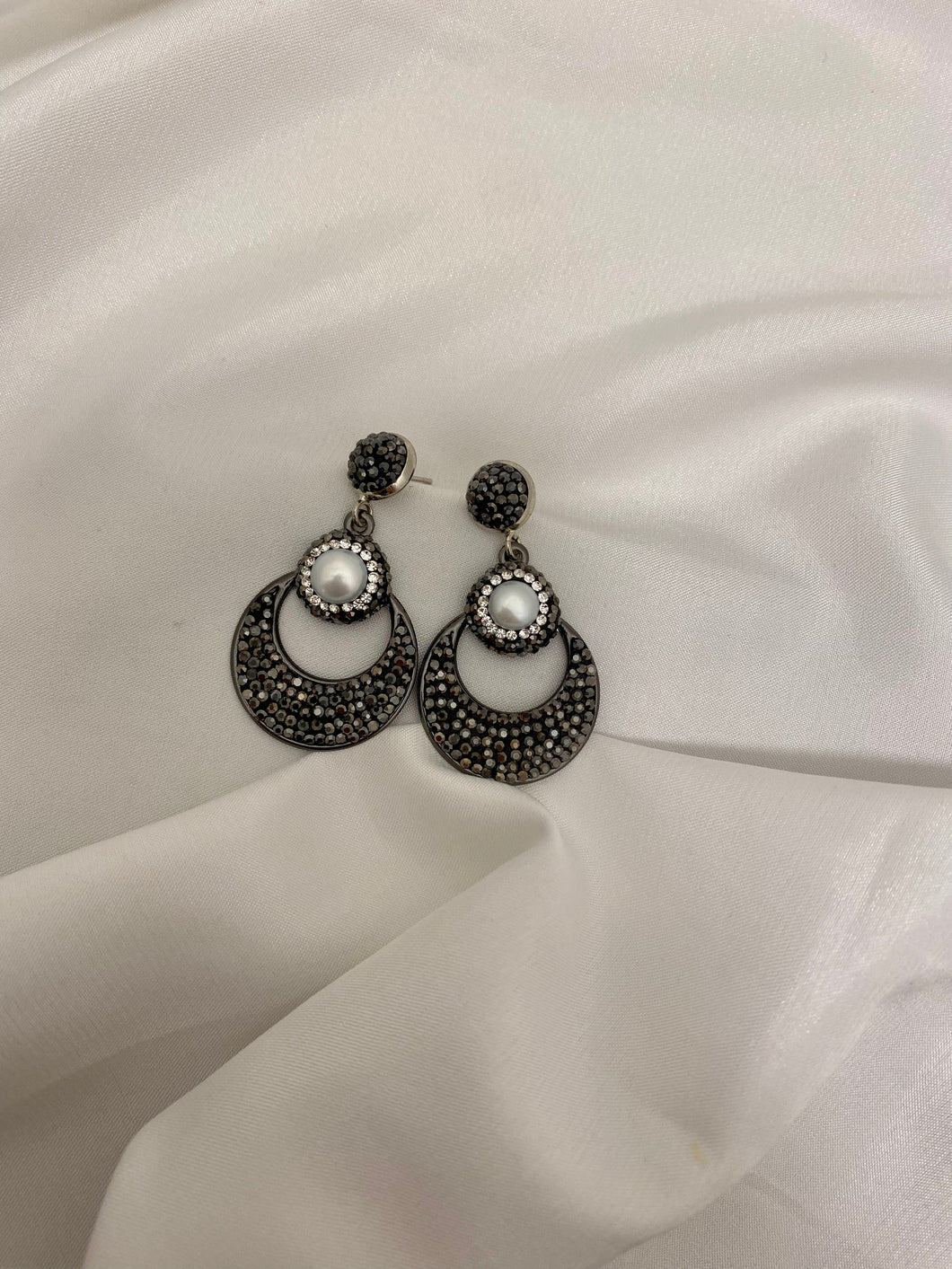 Gunmetal Pearl Drop Earrings